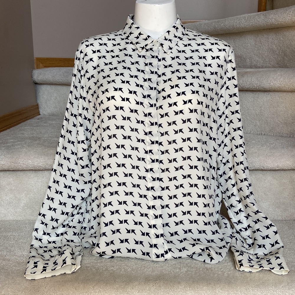 nwt theory silk top